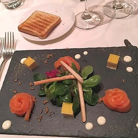 Restaurant Zur Alten Gasse Отель 4*