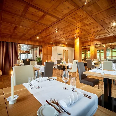 Hotel Restaurant Zur Alten Gasse 4*